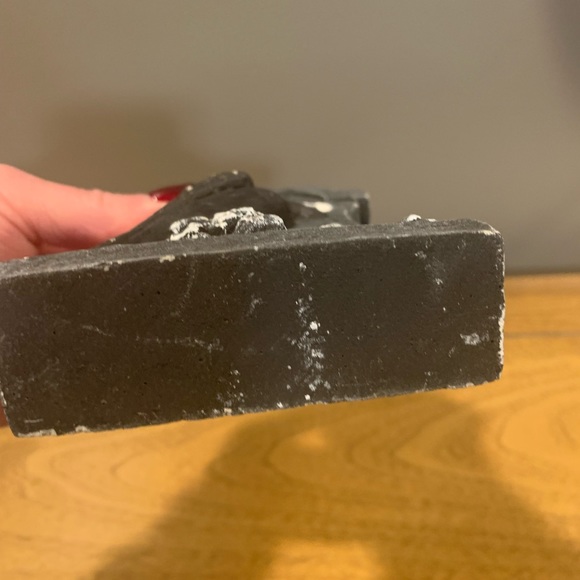 Yankee Candle Skull Tea Light Holder & RIP Table Top Decor Pieces,Good Condition - Picture 15 of 15